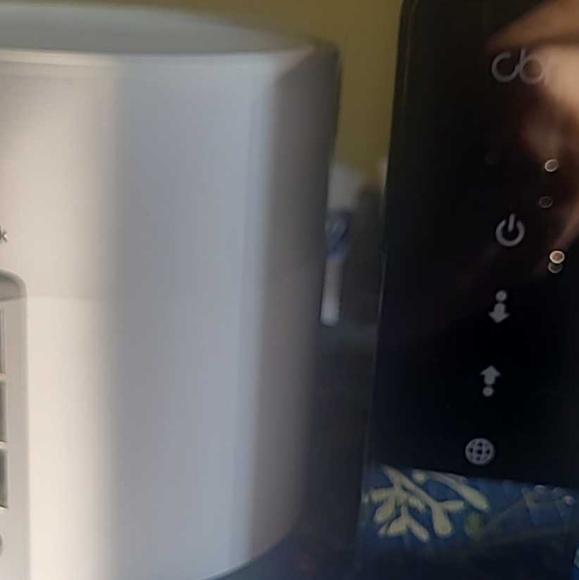 New wifi router for computer internet - Picture 2 of 2